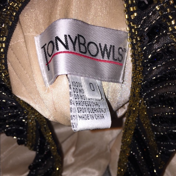 Tony Bowls Prom Dress - Picture 5 of 7